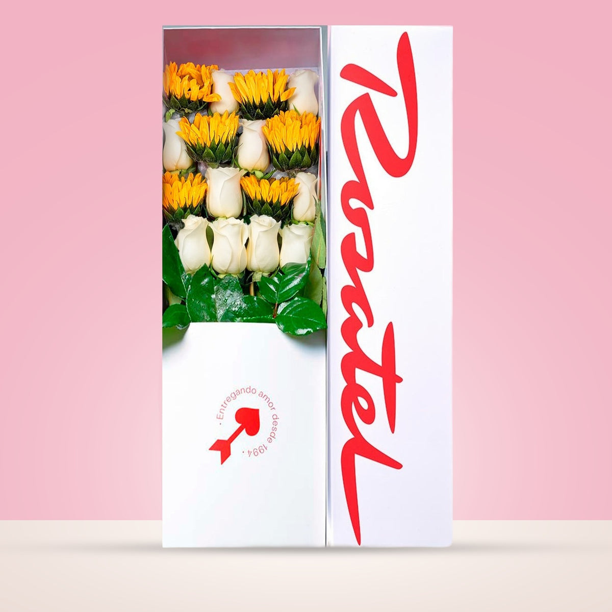Caja blanca grande Rosatel con 10 rosas y girasoles, rosas blancas