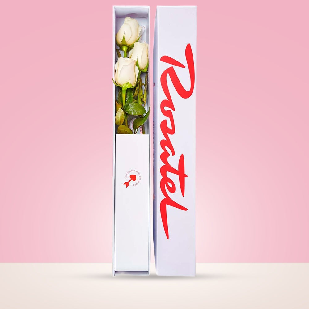 Caja Blanca Pequeña con 3 Rosas Blanca
