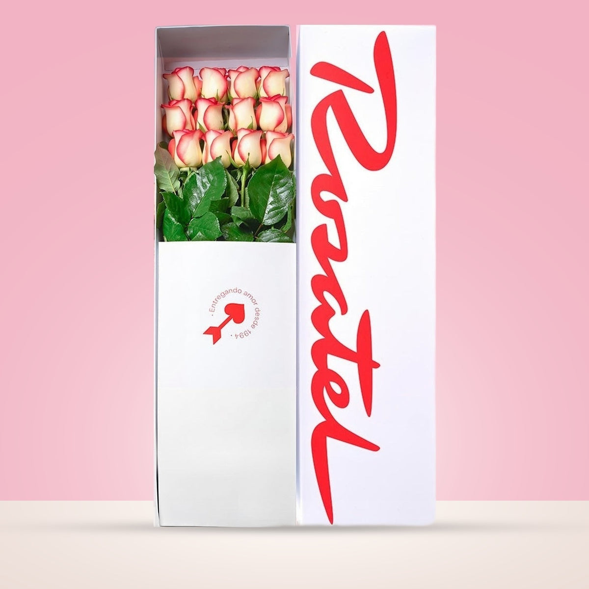 Caja blanca Rosatel con 12 rosas blush