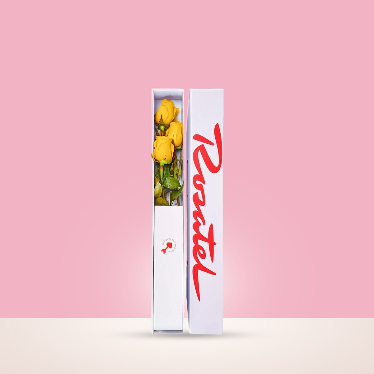 Caja Blanca Pequeña con 3 Rosas Amarilla