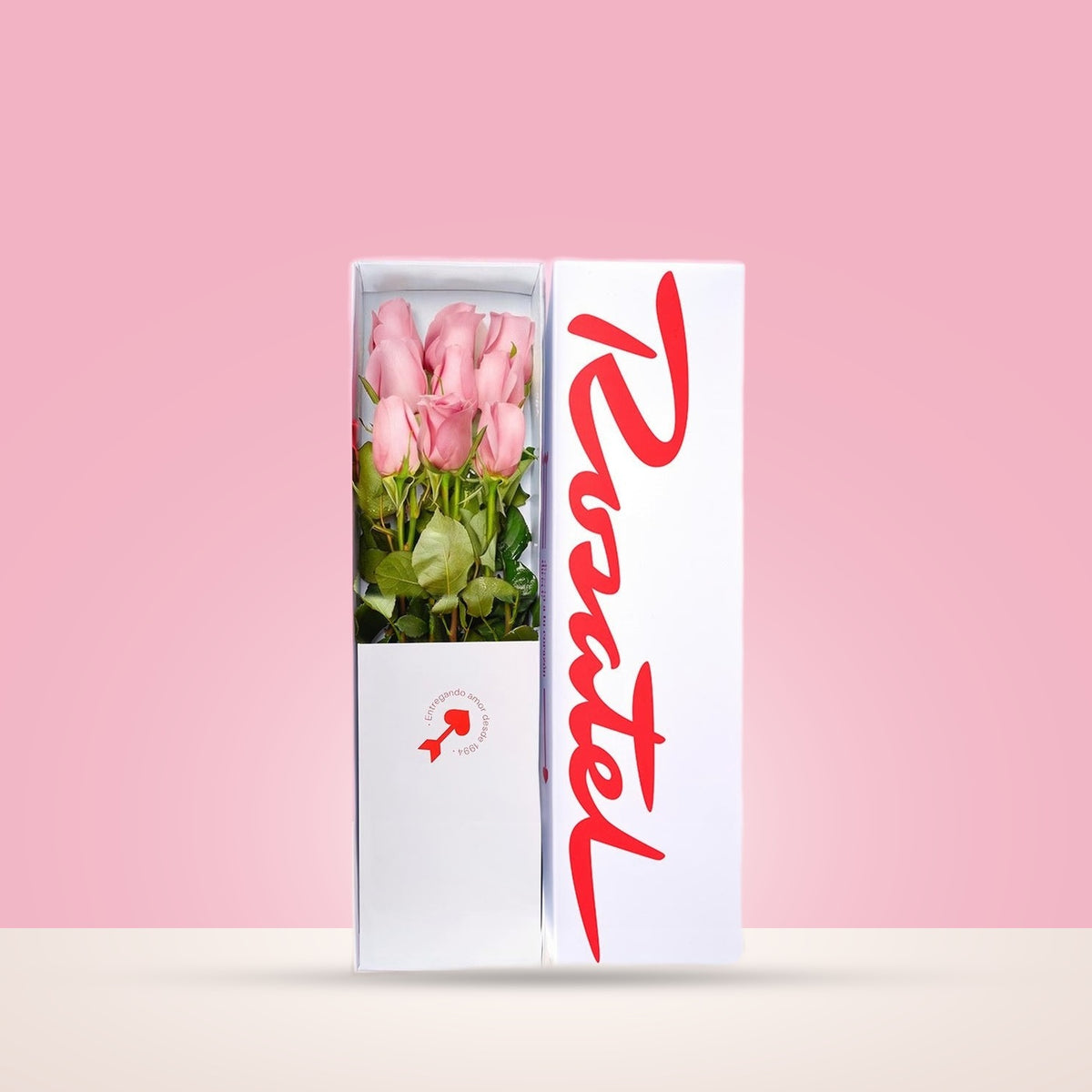 Caja Blanca con 9 Rosas Rosadas