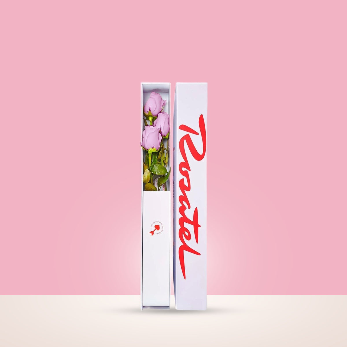 Caja Blanca Pequeña con 3 Rosas Lila