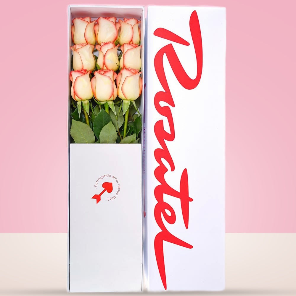 Caja Blanca con 9 Rosas Blush