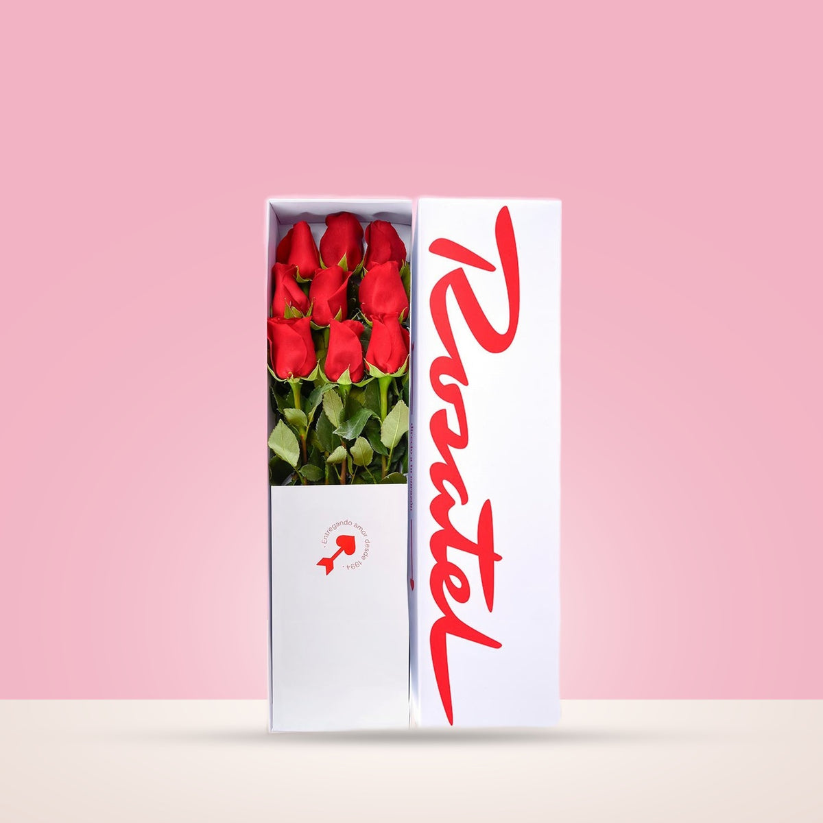 Caja Blanca con 9 Rosas Rojas