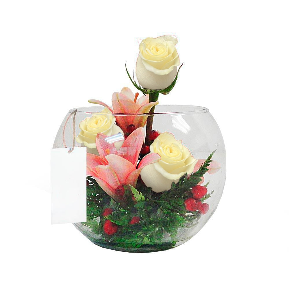 Arreglo con 3 rosas y lilium en pecera grande, rosas blancas