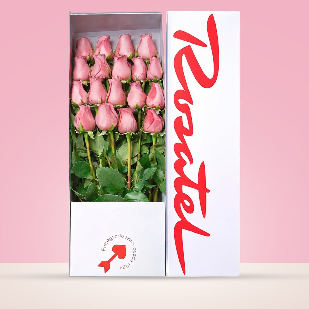 Caja blanca Rosatel con 18 rosas rosadas