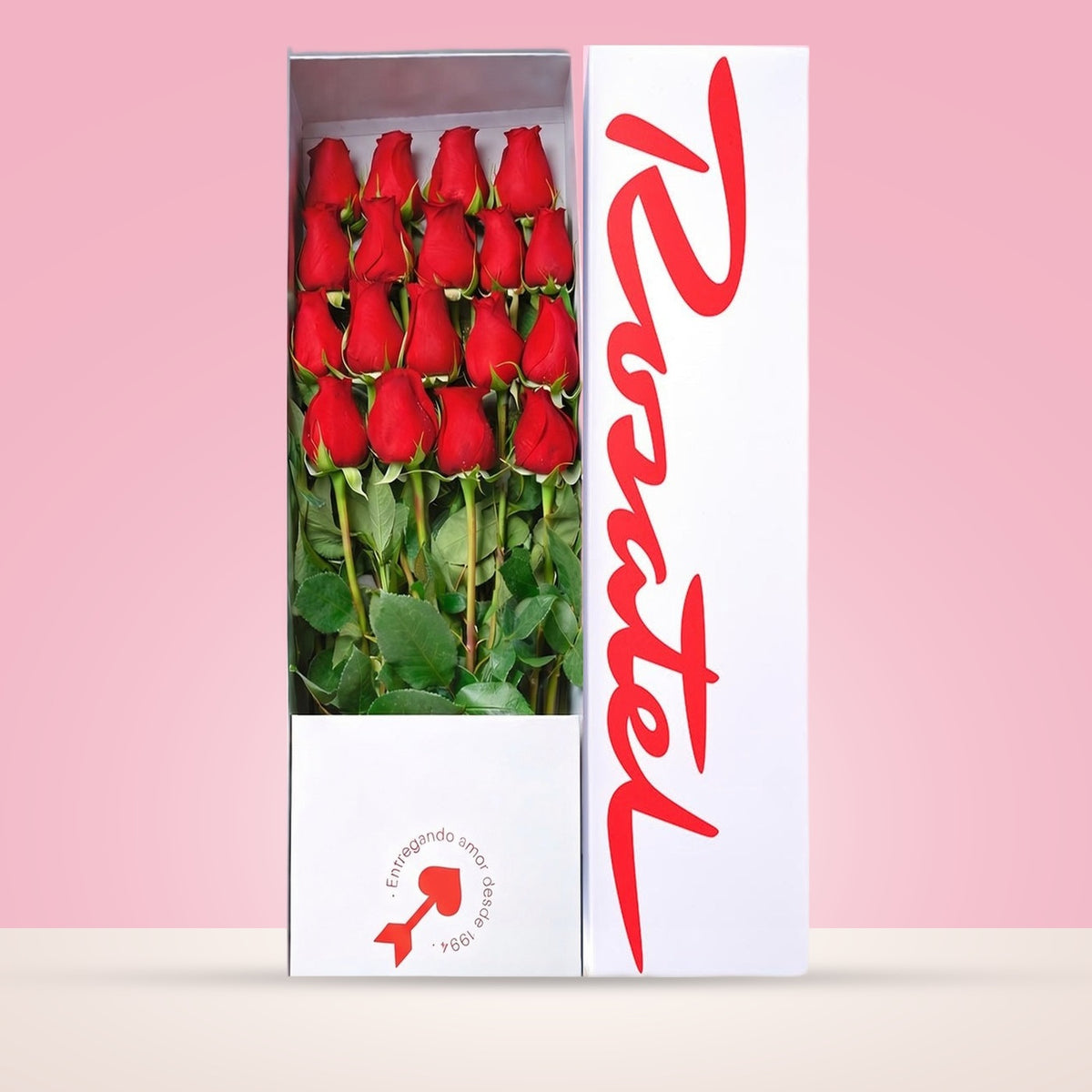 Caja blanca Rosatel con 18 rosas rojas