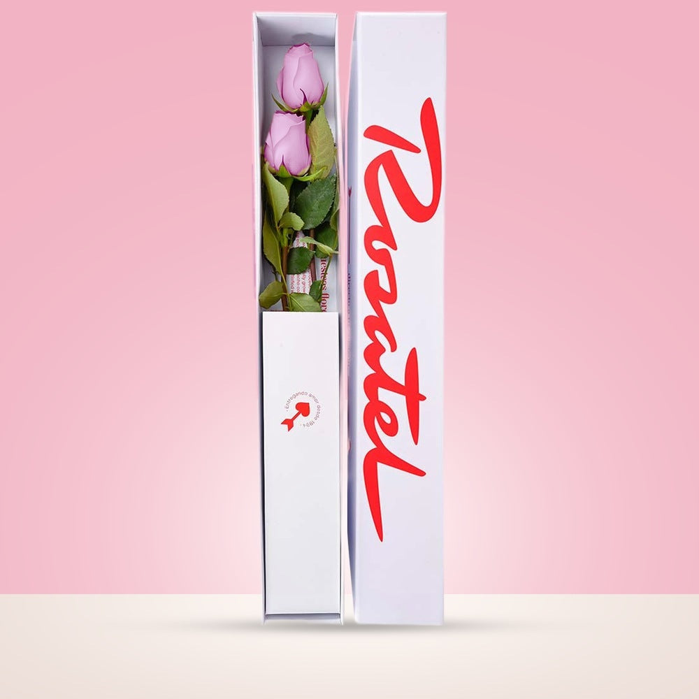 Caja Blanca Pequeña con 2 Rosas Lila