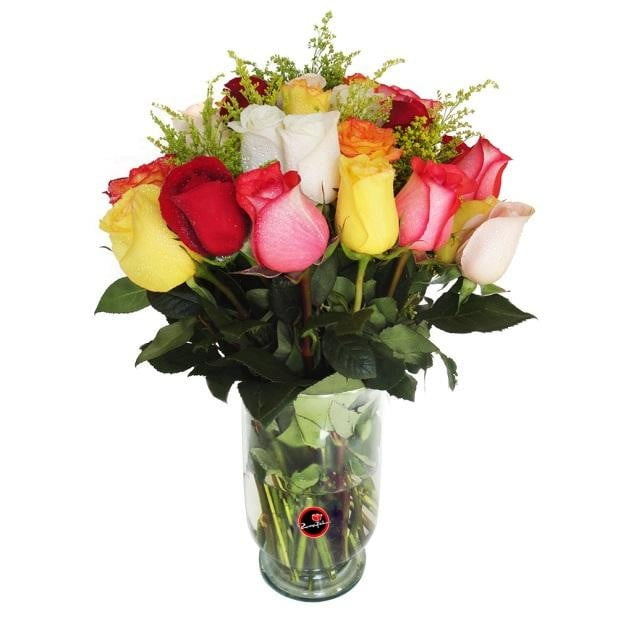 Arreglo con 30 rosas surtidas