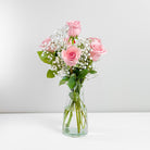 Arreglo con 6 rosas en florero modelo gélida, rosas rosadas