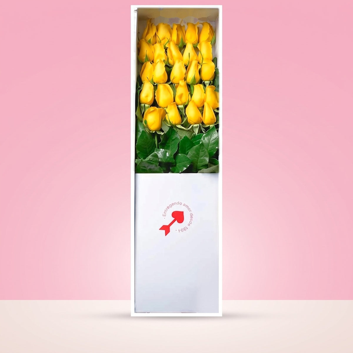 Caja Blanca con 24 Rosas Amarillas