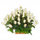 Canasta con 100 rosas, rosas blancas