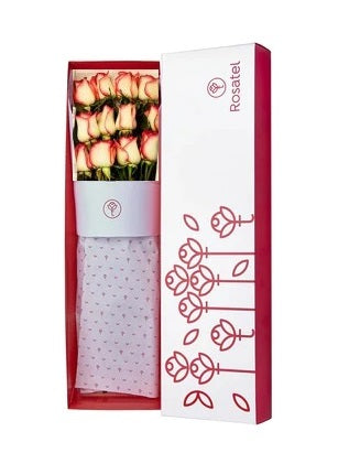 Caja blanca con 12 rosas blush