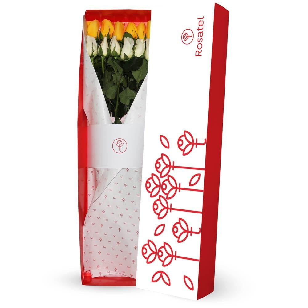 Caja blanca con 12 rosas amarillas y blancas